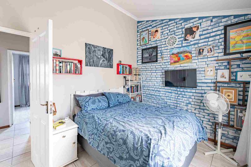 3 Bedroom Property for Sale in La Rochelle Western Cape
